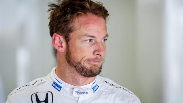 Jenson Button hat sich wieder verlobt.