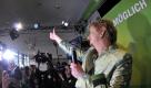 Bestes Ergebnis in der Geschichte der NRW-Grünen: Spitzenkandidatin Sylvia Löhrmann jubelt mit Parteianhängern. Foto: ddp