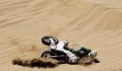 Im Wüstensand: Der Brasilianer Dimas Mattos stürzte bei der Rally Dakar in Chile. Foto: Cezaro de Luca Foto: dpa