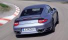 Für Kurven ist der Turbo S gebaut. Die Zuffenhausener haben ihm dafür Porsche Torque Vectoring (PTV) mit gegeben. In Kurven lenkt das kurveninnere Hinterrad durch gezieltes leichtes Bremsen mit. Foto: pi