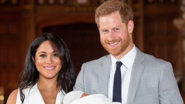 Zum Vergleich: Das sind tatsächlich Meghan Markle und Prinz Harry.