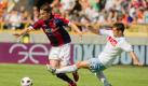 Borussia Dortmund: Der Deutsche Meister ist offenbar an dem 21 Jahre alten Offensivspieler Albin Ekdal (links) interessiert. Der Schwede, derzeit beim FC Bologna unter Vertrag, könnte das zentrale Mittelfeld der Borussia verstärken. In der italienischen Serie A bestritt der U21-Nationalspieler in dieser Saison 22 Spiele. Kostenpunkt: etwa vier Millionen Euro. Foto: imago
