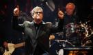 Elton John steht mit einer neuen Show in Las Vegas auf der Bühne. Im Collosseum des Hotels Caesars Palace hatte gestern The Million Dollar Piano Premiere. 75 Mal in drei Jahren wird der britische Künstler im legendären Caesars auftreten, wo schon Sammy Davis Jr. und Frank Sinatra das Publikum begeisterten. Foto: dapd