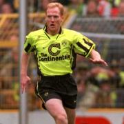 Kicker im Schlabberlook (Foto)