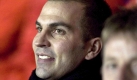VfB-Trainer Markus Babbel verfolgt in Glasgow das Spielgeschehen. Foto: dpa