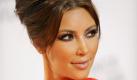 Barack Obama mag der mächtigste Mann der Welt sein, in der Welt der Suchmaschinen regiert aber jemand anderes: US-Model Kim Kardashian führt in den USA die Liste der Suchbegriffe für die Internetsuchmaschine Bing an. Wie oft die Schönheit gesucht wurde, teilte Microsoft in den USA zwar nicht mit. Kardashian liege aber 20 Prozent vor Sandra Bullock, der Zweitplatzierten. Der Profigolfer Tiger Woods kommt als dritter, die Sängerin Lady Gaga als vierte und erst dann der US-Präsident. (dpa) Foto: dpa