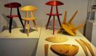 Verschiedene Versionen des Dreibeins des Designers und Zukunftsforschers Walter Papst (1924-2008) sind in der Ausstellung Montags beim Papst im Museum für Angewandte Kunst in Köln zu sehen. Foto: ap