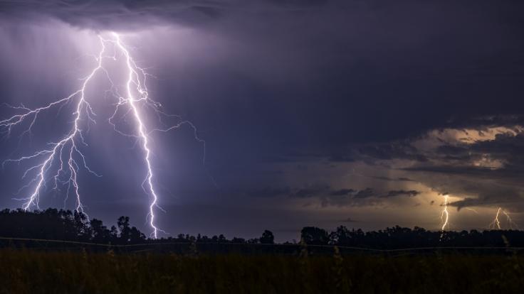 Unwetterartige Gewitter mit Starkregen und Hagel lösen die Sommerhitze ab.