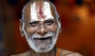 Ein Sadhu, ein heiliger Mann der HIndus, am Gangesufer in Allahabad. Foto: ap