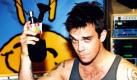 Robbie Williams hat für die Familie seiner Verlobten Ayda Field ein großes Herz. Aydas Mutter hatte er vor einiger Zeit angeboten, in sein Haus in Los Angeles mit einzuziehen, als sie in finanzielle Schwierigkeiten geraten war. Laut dem Boulevardblatt The Sun wolle der britische Pop-Star nun auch seinem künftigen Schwager Dylan unter die Arme greifen. Er möchte ihm helfen, einen Fuß in die New Yorker Club-Szene zu bekommen.  Foto: dpa