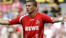 Kölns Lukas Podolski ist noch immer torlos und ein Schatten seiner selbst. Dabei kostete er 10 Millionen. Foto: dpa