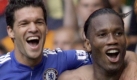 Der FC Chelsea stand in den letzten Jahren immer mindestens im Halbfinale. Die Mannschaft ist zusammen geblieben und gereift. Michael Ballack (Foto,l.) ist das beste Beispiel. Verstärkt hat Chelsea sich mit Yury Zhirkow auf der linken Außenbahn. Die Blues sind bereit für den Titel.  Foto: dpa