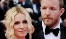 Keine Liebe ohne Kabbala: Madonna konnte ihren Ex-Mann Guy Ritchie von der Lehre überzeugen. Doch seit ihrer Trennung scheint er den Glauben nicht mehr zu praktizieren. Foto: dpa