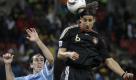 Sami Khedira: Wieder mutiger als gegen Spanien. Verteilte gut einige Bälle - und entschied mit seinem erstem Länderspiel-Tor die Partie. Note: 2 Foto: ap