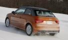 Der erste Allrad im Kleinwagen macht ordentlich Spaß: Wo es den A1 mit Frontantrieb aus der Kurve drängt, bleibt der Quattro-Bruder in der Spur. Foto: pi