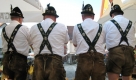 ... auch Engagement in Vereinen vor Ort oder in der lokalen Politik lassen an einem neuen Ort schneller ein Heimatgefühl aufkommen und ihn mit Geschichten und sozialen Bindungen füllen. Foto: Fotolia