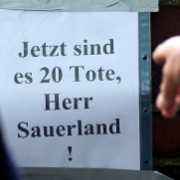 «Jetzt sind es 20 Tote, Herr Sauerland!» (Foto)