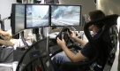Gas geben ohne Führerschein. Forza Motorsport - noch dazu im passenden Fahrersitz - war einer der Renner der Gamescom.  Foto: news.de
