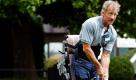 Die Firma Otto Bock präsentiert auf der Messe RehaCare den Paragolfer, mit dem behinderte Sportler für den Abschlag und das Putten beim Golf in aufrechte Position gebracht werden können. Die Messe RehaCare ist noch bis Samstag geöffnet. Foto: dapd