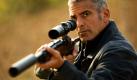 George Clooney schießt scharf - zumindest in seinem neuen Film The American, der am 16. September in den deutschen Kinos anläuft. Der Soundtrack zu dem Thriller stammt übrigens von Herbert Grönemeyer. Foto: ap