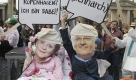 Bei Klimaaktivisten stehen Steinmeier und Merkel in der Kritik. Foto: ap