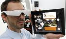 In Echtzeit durch virtuelle Umgebungen navigieren: Wie das funktioniert, zeigt ein Gemeinschaftsstand des Hard- und Softwareherstellers Inrea und der feinmechanisch-optischen Industrie, Carl Zeiss. Foto: dapd