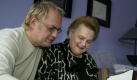 Früher spielte Mutter Ingeborg, 2006 verstorben, die Hauptrolle in Uwes Leben - neben seiner Frau Natascha. Ob es bereits eine neue Frau in seinem Leben gibt, ist nicht bekannt. Foto: ddp
