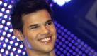 Der US-amerikanische Schauspieler Taylor Lautner tritt am Samstag (14.11.09) in der Olympiahalle in Muenchen (Bayern) beim HVB Jugendtreff auf. Lautner ist Hauptdarsteller des Kinofilms 'New Moon - Biss zur Morgenstunde'. Der zweite Teil der Twilight-Saga startet am Donnerstag (26.11.09) in den deutschen Kinos. Foto: Joerg Koch/ ddp Foto: ddp