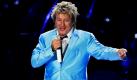 Auch ein älterer Mann kann noch auf der Bühne glänzen: Der britische Sänger Rod Stewart tritt zum Auftakt seiner Deutschland-Tour in der Arena in Nürnberg auf. Weitere Stationen der Tour sind Dortmund am Samstag und Berlin am Sonntag der nächsten Woche. Foto: ddp