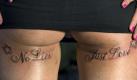 Delikate Körperstelle für ein Tattoo: «Keine Lügen - nur Liebe» steht knapp unterhalb des Hinterns dieser Frau. Falls sie das Tattoo in der Öffentlichkeit zeigen möchte, sind ultraknappe Miniröcke Pflicht. Foto: dpa