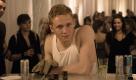 Moritz (Matthias Schweighöfer) hält sich für eine Flirtmeister. Dennoch fängt er sich mit seinen unbeholfenen Sprüchen immer wieder Abfuhrenein. Foto: Warner Bros. Entertainment