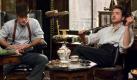 Kreatives Chaos: Sherlock Holmes ( rechts, Robert Downey Jr.) ist ein geniales Köpfchen, mit Ordnung und Körperpflege nimmt er es allerdings nicht so genau. Mitbewohner Watson (Jude Law) hat davon genug: Er will ausziehen. Holmes ist natürlich alles andere als begeistert. Foto: Warner