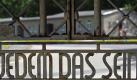 Die KZ-Gedenkstätte Buchenwald bei Weimar als Bühne eines Konzertes für die Erinnerung an die Toten.  Foto: dpa