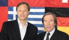 Gerhard Delling (l.) und Günther Netzer sind das Traumpaar jeder Fußball-Übertragung der ARD - aber natürlich nur bei wichtigen Partien. Unter Länderspiel-Niveau macht es Netzer nicht. Der Eidnruck, dass die beiden sich nicht mögen, täuscht übrigens: Wir sind beide schwierig! Ich könnte allerdings auch keine Freundschaft mit einem Menschen haben, der nicht schwierig ist, erklärte Netzer einmal. Foto: dpa