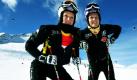 Die deutsche Skiläuferin Susanne Riesch (links) steht am Rettenbachferner(Gletscher im Tiroler Ötztal) bei Sölden neben ihrer Schwester Maria. Angeführt von den Olympiasiegerinnen Maria Riesch und Viktoria Rebensburg starten die deutschen Alpinen am Wochenende in die neue Saison im Ski-Weltcup. Foto: dapd