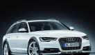 Familienauto für Feldwegfahrten: Die Allroad-Variante des Audi A6 Avant bekommt unter anderem mehr Bodenfreiheit und einen Unterfahrschutz. Foto: Audi Foto: dpa