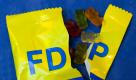Aber auch die SPD und die Grünen kennen sich aus mit irrwitzigen Ideen. Weil Süßigkeiten ungesund sind, forderten sie zusammen die stärkere Besteuerung von Gummibärchen und Schokolade. Ob sie damit die FDP treffen wollten? Denn die Liberalen locken ihre Wähler ganz gerne mal mit dem Zuckerkram. Foto: dpa