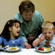Kinderspeisung bei der Leipziger Tafel (Foto)