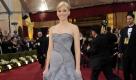 Grau ist Trend! Elizabeth Banks wählte ein Kleid von Versace. 

 Foto: ap