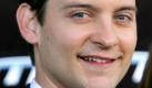 ... sind tief.Nun hatSaubermann Tobey Maguire Ärger am Hals, weil er an illegalen Pokerspielen beteiligt gewesen sein soll. Er wurde zur Rückzahlung aller Gewinne verklagt - insgesamt 311.000 US-Dollar (etwa 220.000Euro).  Foto: dpa