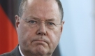 Bundesfinanzminister Peer Steinbrck (SPD) ist der Urneffe des Bankers Adelbert Delbrck. Steinbrcks Vater war Architekt. Wer knnte also besser dafr geeignet sein, eine neue Weltfinanzordnung zu bauen? Foto: ap