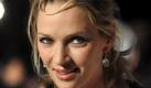 Uma Thurman und Jude Law in Cannes-Jury
Vorspann: 	
Text: 	

Paris (dpa) - Die Jury für das 64. Filmfestival von Cannes steht: Mit Uma Thurman (40) und Jude Law (38) werden zwei weitere Hollywood-Stars über die Vergabe der Goldenen Palme entscheiden, teilten die Veranstalter mit. Bereits im Januar hatten sie Robert De Niro (67) zum offiziellen Jury-Präsidenten gemacht.

Neben US-Schauspielerin Thurman («Kill Bill») und ihrem britischen Kollegen Law («Der talentierte Mr. Ripley») benannten die Veranstalter am Dienstag sechs weitere Mitglieder der Jury. Zu ihnen gehören die Schauspielerin und Produzentin Martina Gusman (Argentinien), die Filmemacherin Nansun Shi (Hongkong) sowie die Schriftstellerin und Tochter von Ingmar Bergman, Linn Ullmann (Norwegen). Dazu kommen die Filmemacher Olivier Assayas (Frankreich), Mahamat Saleh Haroun (Tschad) und Johnny To (Hongkong)

Zum Wettbewerb um die Goldene Palme sind in diesem Jahr 19 Filme geladen. Deutschland ist zwar nicht in den Hauptwettbewerb gekommen, jedoch mit «Halt auf freier Strecke» von Andreas Dresen in der Nebenreihe «Un certain regard» vertreten. Das Festival vom 11. bis 22. Mai ist das größte Europas.

Festival Foto: dpa