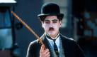 .. im Kino dem Komiker Charlie Chaplin Tribut zu zollen. In der Filmbiografie Chaplin vertrat Downey jr. ihn meisterlich, für den die Rolle der Durchbruch und eine erste Oscar-Nominierung bedeutete. An der Seite des Schauspielers zu sehen: Chaplins Tochter Geraldine als dessen Mutter, also ihre eigene Großmutter. Foto: ddp images