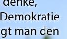 Der kleine Diktator: Bernie Ecclestone hat seine Vorliebe für diktatorische Führungsmethoden nie verhehlt und lobte selbst Adolf Hitler für seinen Führungsstil. Diese und andere geschmacklose Zitate verkneifen wir uns an dieser Stelle. Zumindest hat sich Ecclestone gegenüber einer jüdischen Zeitung für seine verbalen Entgleisungen entschuldigt. Foto: dpa
