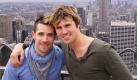 Immer in der Rolle: Die Schauspieler Jo Weil (l.) und Thore Schölermann sind Chrolli. Foto: ARD/Grundy UFA/Sascha Kloppenburg