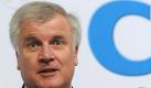 CSU-Chef Horst Seehofer wird für seine Äußerungen von der Türkischen Gemeinde in Deutschland kritisiert - aber auch aus den eigenen Reihen. Foto: dpa