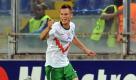 Dank des Treffers von Markus Rosenberg rettete sich Werder Bremen gegen Sampdoria Genua in der 3. Minute der Nachspielzeit in die Verlängerung und qualifizierte sich schließlich für die Champions League. Zuerst hieß es, Rosenberg müsse den Verein dennoch verlassen. Nun wird er jedoch nur ausgeliehen an den spanischen Club Racing Santander. Foto: dpa