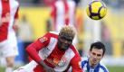 Bochums Mergim Mavraj (r.) im Zweikampf mit dem Mainzer Aristide Bancé. Foto: ddp