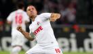 Kölns Stürmer Lukas Podolski wird mit dem FC Schalke 04 in Verbindung gebracht. Foto: Roland Weihrauch Foto: dpa