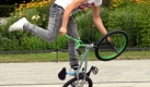 Ihre Kreativitt stellen die Flatlander nicht nur auf dem Rad unter Beweis. Auch bei der Namensgebung ihrer Tricks lassen sie sich einiges einfallen, wie hier beim timemachine spin. Foto: news.de